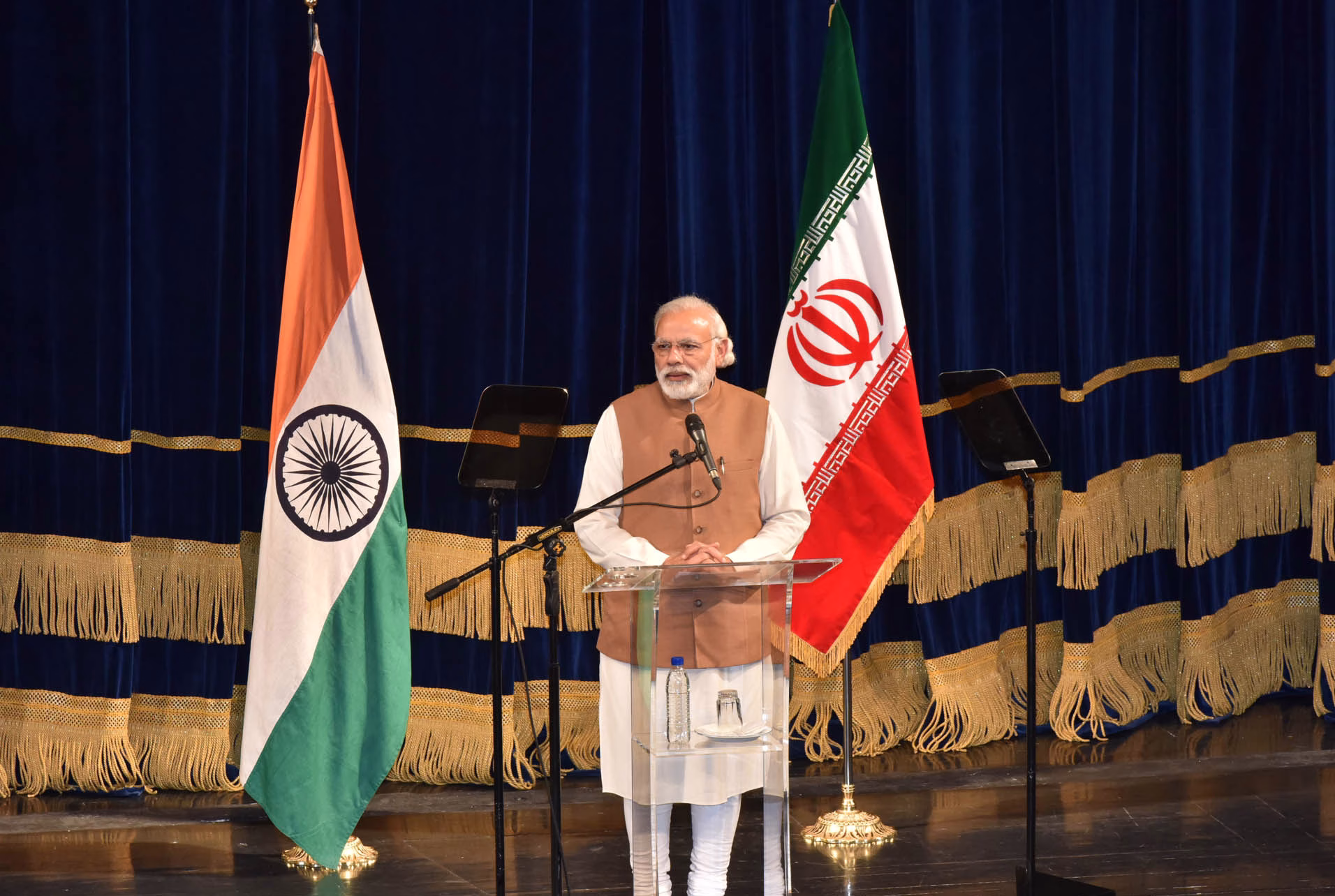 India is eager to buy oil from Iran! US sanctions temporarily eased